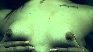 Elizamars gets all soft and sensual exploring her body in vintage solo vibes 😏