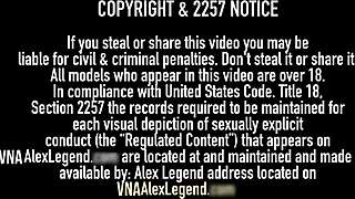Alex Legend facializes redhead Penny Pax in the hotel room 😏