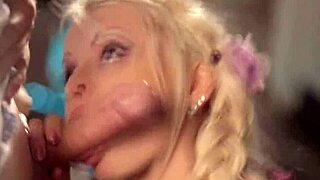 Ever seen a sneaky blowjob voyeur moment live in Germany?