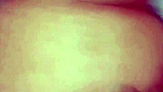 novinha safada gozando na buceta no motel e pedindo pra meter com força 😈