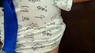 Mi profesor de ingles me enseña muy bien