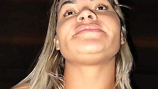 Night adventure with exhibitionism and fucking an ass until cum spurts between the train cars on the open-air railway with a lot of adrenaline vagninho e luna oliveira