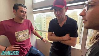 Meus amigos fuderam o c� da minha av�.