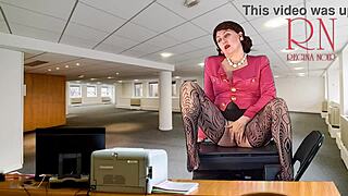 naked secretary shows her pussy and tits to seduce boss while masturbating at work