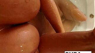 Pornstar Abigail Shaves Her Pussy In The Shower