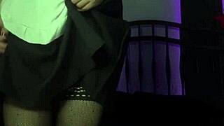 Servant obeys master for salary boost in bound uniform play