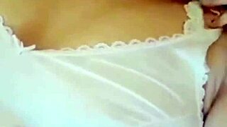 aurora estelar invites you to undress