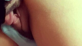 Curvy slut dances showing squirting pussy lips and muscular big ass