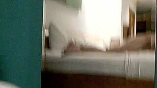 Follando rico en cuatro - doggystyle with amateurs teen 18+ venezuelan bent over fucking. So hot! 🔥