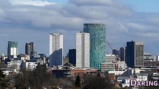 ये यूरो बेब डोगी में चूत रगड़ क्यों रही, फेशियल लेने से पहले?