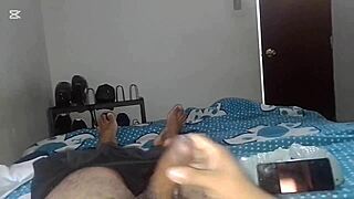 my mom's friend spied on me while i was masturbating, and it was so humiliating 😳