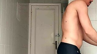 Sexy Guy In Black Beach Shorts Shaves While Fucking Feet In Bathroom