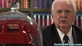 Babe gets facial in superhero threesome