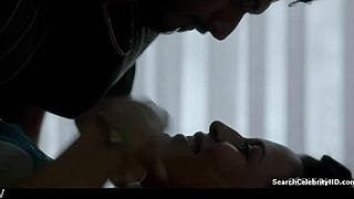 claudia ferri gives blowjob in s01e01