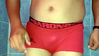 Modelando Calzon Satinado With Sexy Dancing And Lingerie