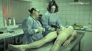 Dominatrix MISTRESS April hospital mein patient ke lund pe intense MEDICAL TORMENT casually batati hai