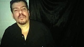 dilson alma gêmea gives massage and licks pussy of skinny young woman