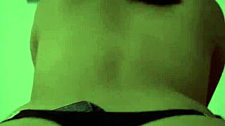 How delicious my girlfriend's big buttocks bounce! 😋