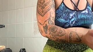 Married Woman Records Cooking Videos To Flash Her Swollen Pussy Online