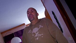 Latina Housewife Moans in Wet Anal Fucking Session