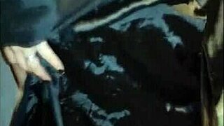 He came from work and thats how my big ass wife receives me, anal and pussy fucking.