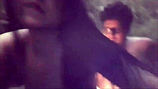 sexo en torrente con chica blanca y muy femenina buenos sentones después de mamarlo duro 😍