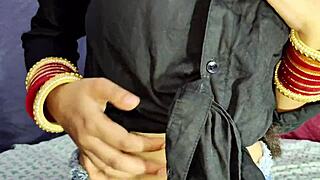 stepsister ki nangi body ne stepbrother ko pagal kar diya