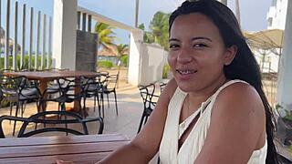 Desperate tourist gets fucked in casual encounter