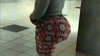 oh man that ass was so fat and silly i just had to lick it