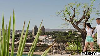 Sophie weber and hot pearl dive into intense foursome muff diving