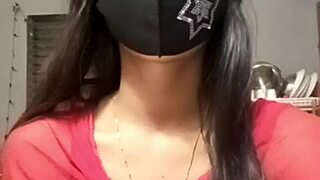 indian girl feels passionate in live sex video.