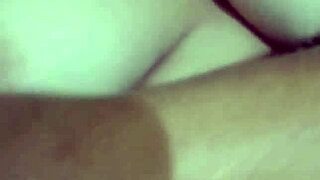 Mi madrastra me coquetea por whatsapp with teasing and huge sexy body