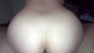 Mast�rbate Mientras Mueve Sus Ricas Nalgas