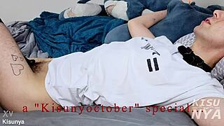 I'm so in heat, fingering my ass sloppy