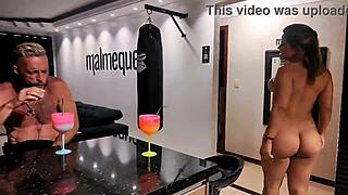 my hot stepmother is having problems with my step father to save her relationship she asked me for help and convinced me to fuck her pussy and made me cum inside completo no premium vagninho e luna olive