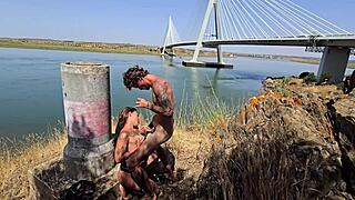 arrumando o carro e fodendo na estrada entre pa�ses - damiana brasileira safada pela europa ep5