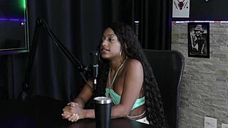 क्यों तुम इस मेंज में खाए नहीं जा रहे, विकी?