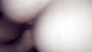 Check out this novinha sitting and riding 😏