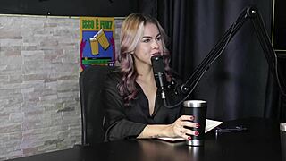 क्यों तुम इस मेंज में खाए नहीं जा रहे, विकी?