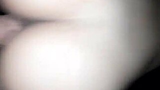 Check out this novinha sitting and riding 😏