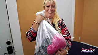 Oh yeah, blonde Nikki J rubs her pussy and sucks a cock before getting banged hard!