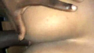 esta flaca con enormes tetas naturales aguanta mucho semen