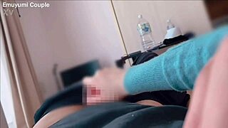 出張先で淫乱女上司から濃厚手コキパイパンまんこに自ら巨根を挿入しイキ狂いSEX　大量射精　ザーメン　デカチン　ねっとり　OL　アクメ　超美女　巨乳　かわいい　投稿　個人撮影　素人　日本人　えむゆみ