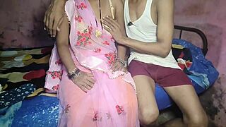 मेरी सेक्सी बीवी मजा लेती है हार्ड एनल वैलेंटाइन डे पर स्पेशल वीडियो में