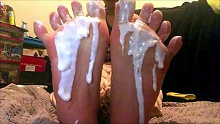 Wow! 18-Year-Old Latina Gets Creamed in Foot Worship on Webcam!