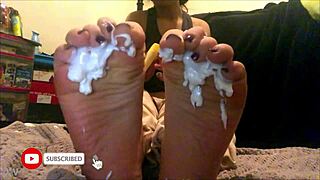 Wow! 18-Year-Old Latina Gets Creamed in Foot Worship on Webcam!