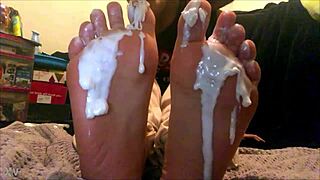 Wow! 18-Year-Old Latina Gets Creamed in Foot Worship on Webcam!