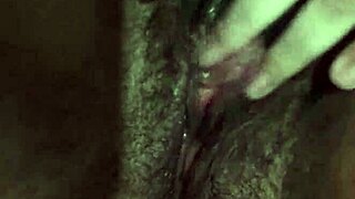 Adoro Esfregar Minha Bucetinha Virgem