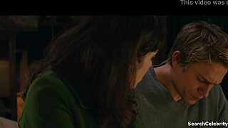 Lizzy Caplan Appears in the 2013 Movie Frankie Boom