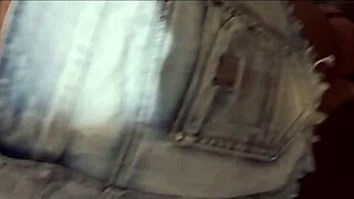 Teen Latina Shows Short Shorts in Brazilian Amateur Video